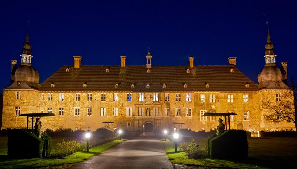 Schloss Lembeck Hotel & Restaurant Dorsten Exterior photo